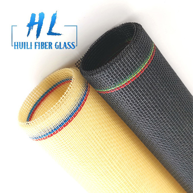 Lantai Fiberglass Insect Screen Hitam Putih Abu-abu DIY Pengaturan Panas 120g/m2 30m-300m Gulung