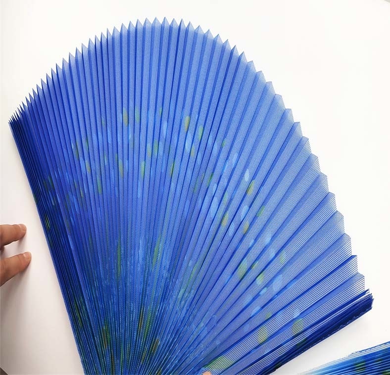 16 20 Mesh Fiberglass Plisse Insect Screen Fold 14-20 mm Untuk jendela / pintu