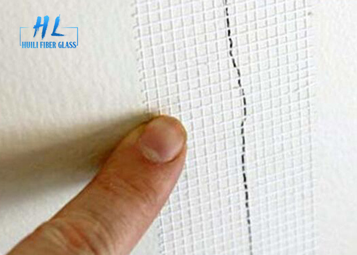 Single Fiberglass Self adhesive tape 0,5% Kelembaban 500°C Tahan panas untuk perbaikan