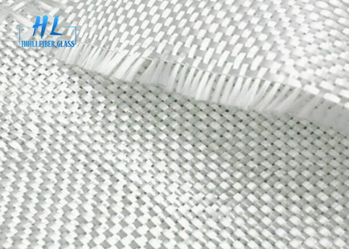 Kain Fiberglass Bebas Alkali Tenun polos Kain V0 Kelaparan 550°C Temp Resistance Kain Putih