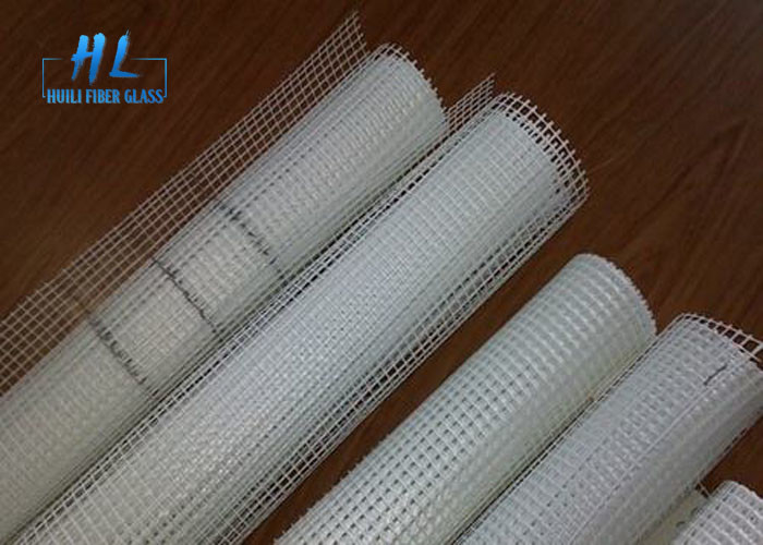 Berwarna-warni Glass Fiber Net / Fiberglass Mesh untuk 200m Panjang Rolls C Kaca 5 * 5mm Square Holes