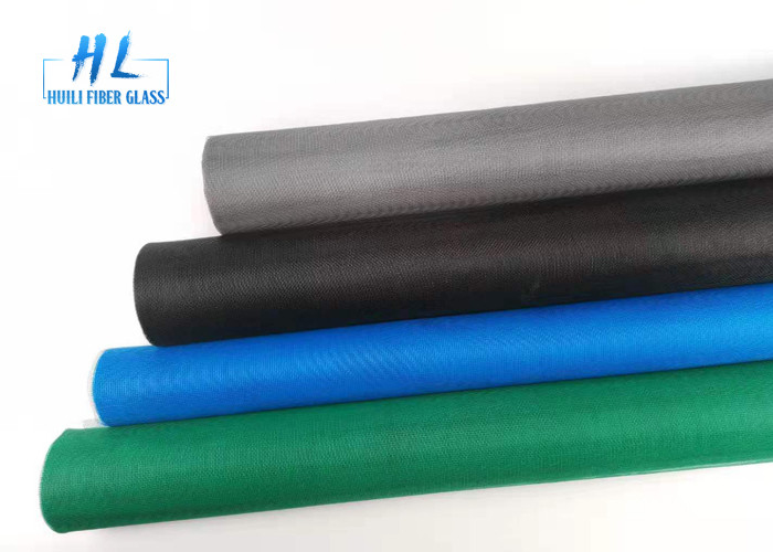 Warna Berbeda 17 * 15 Mesh 115g Fiberglass Mosquito Net Digunakan Untuk Windows
