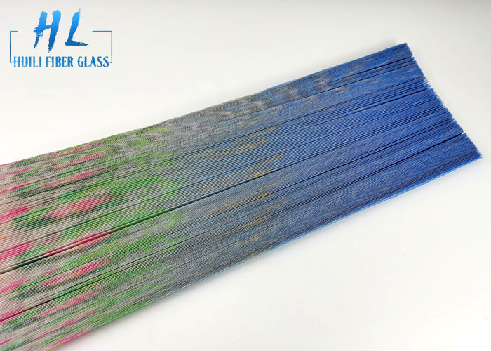 PP / PE 20 * 20 Mesh Ukuran Plisse Serangga Layar Untuk Pintu Layar Lipit