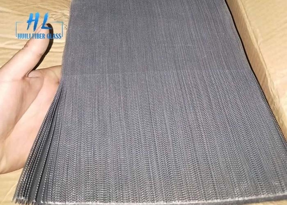 Efisiensi Tinggi Plissse Insect Screen Ketebalan 0,35mm Desain yang Disesuaikan