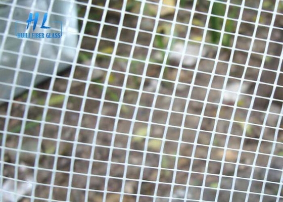 Kekuatan Tarikan Serat Kaca Gips Mesh Gulung Potong Ukuran untuk Dinding Berbagai Warna dan Aperture
